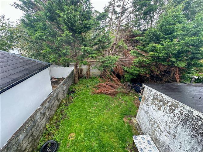 5 Glenburren Park, Glenanail, Bothar Na DTreabh, Galway City, historical listing image 4