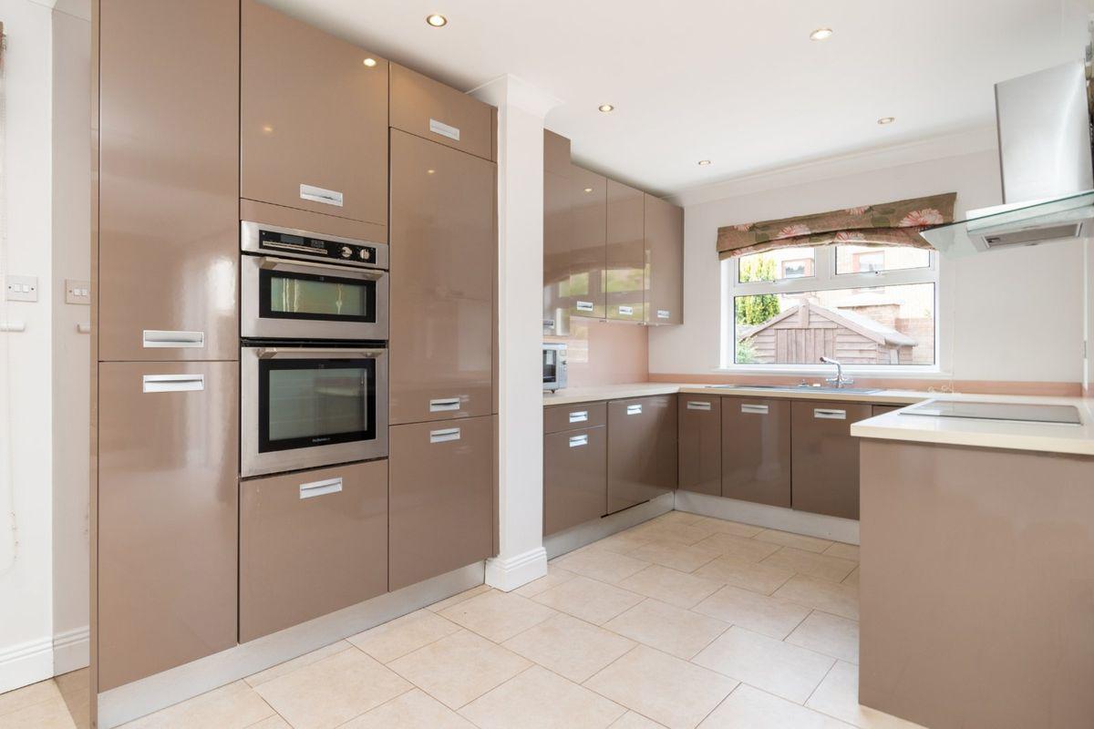 113 Stonepark Abbey, Rathfarnham, Dublin 14, historical listing image 5