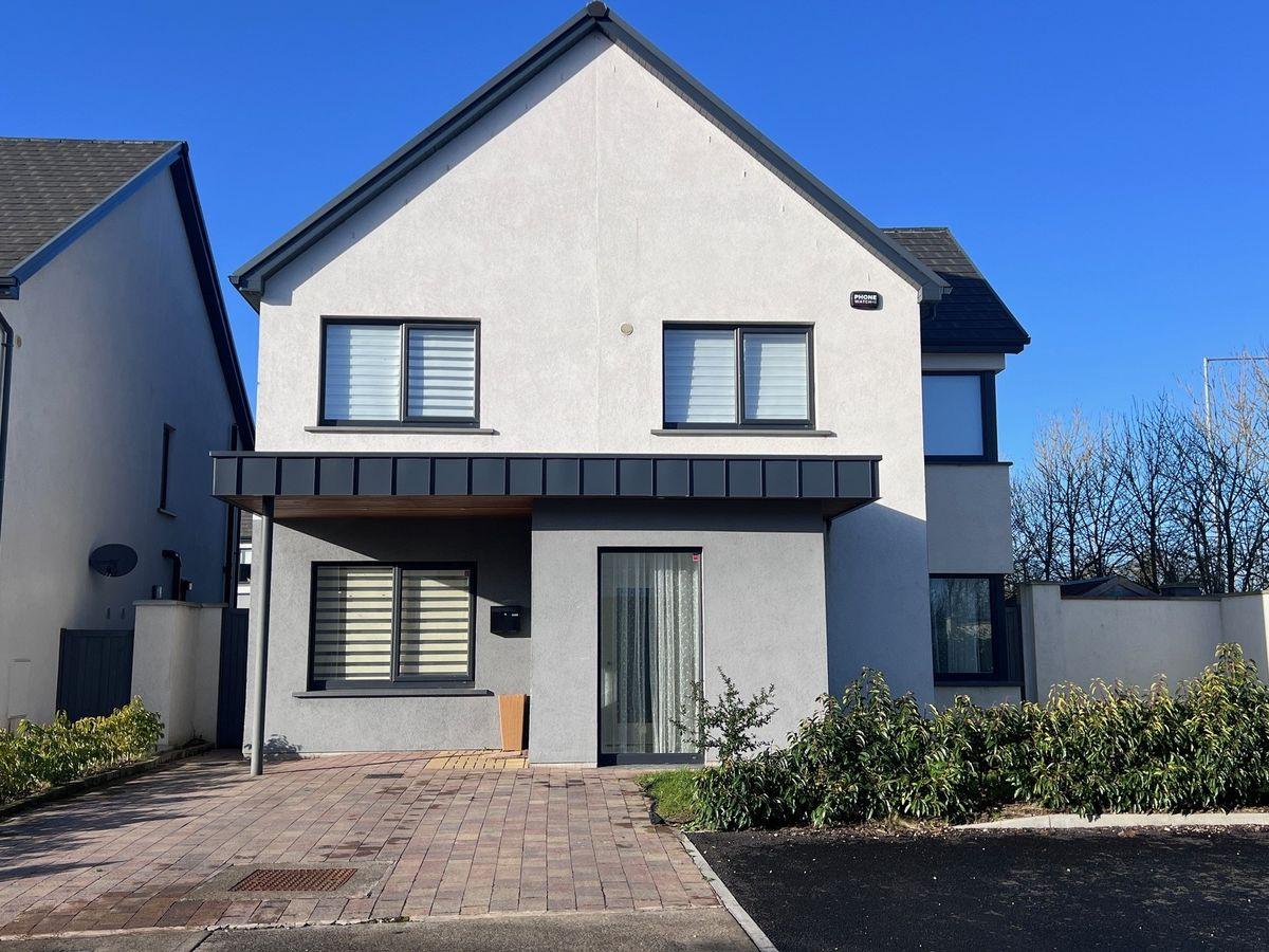 49 Rose Drive, Rath Úllord, Kilkenny, Co. Kilkenny, R95DXC6, historical listing image 1