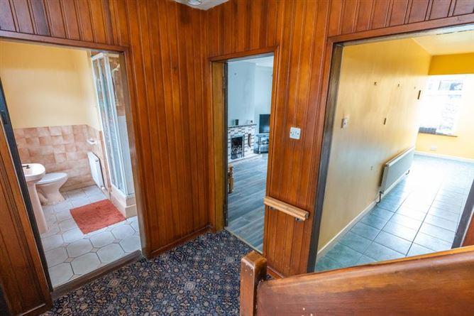 7 Seamus Quirke Park, Ballinlough, Ballinlough, Co. Cork, T12YP1H, historical listing image 6