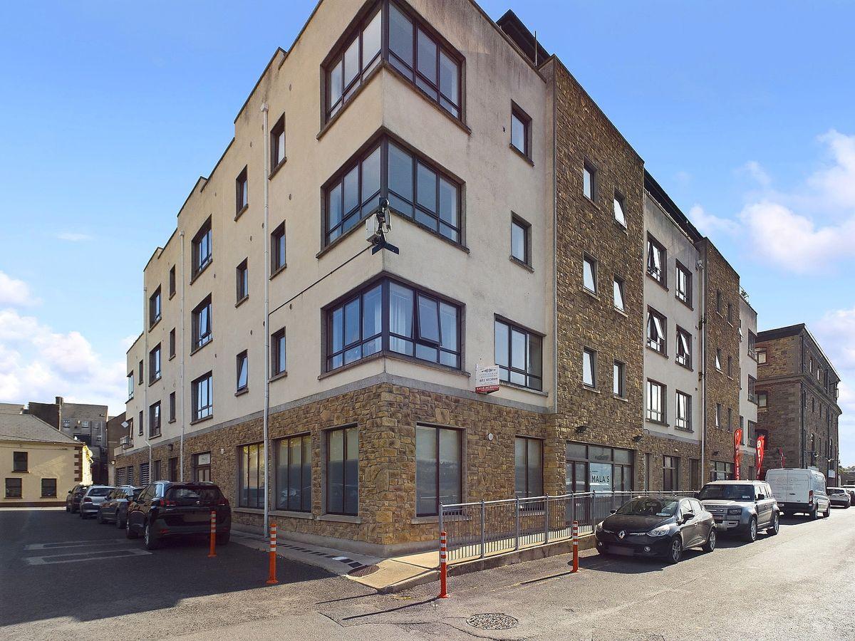 Apartment 16, Knocknagow, Carrick-on-Suir, Co. Tipperary, E32VY39, historical listing image 1