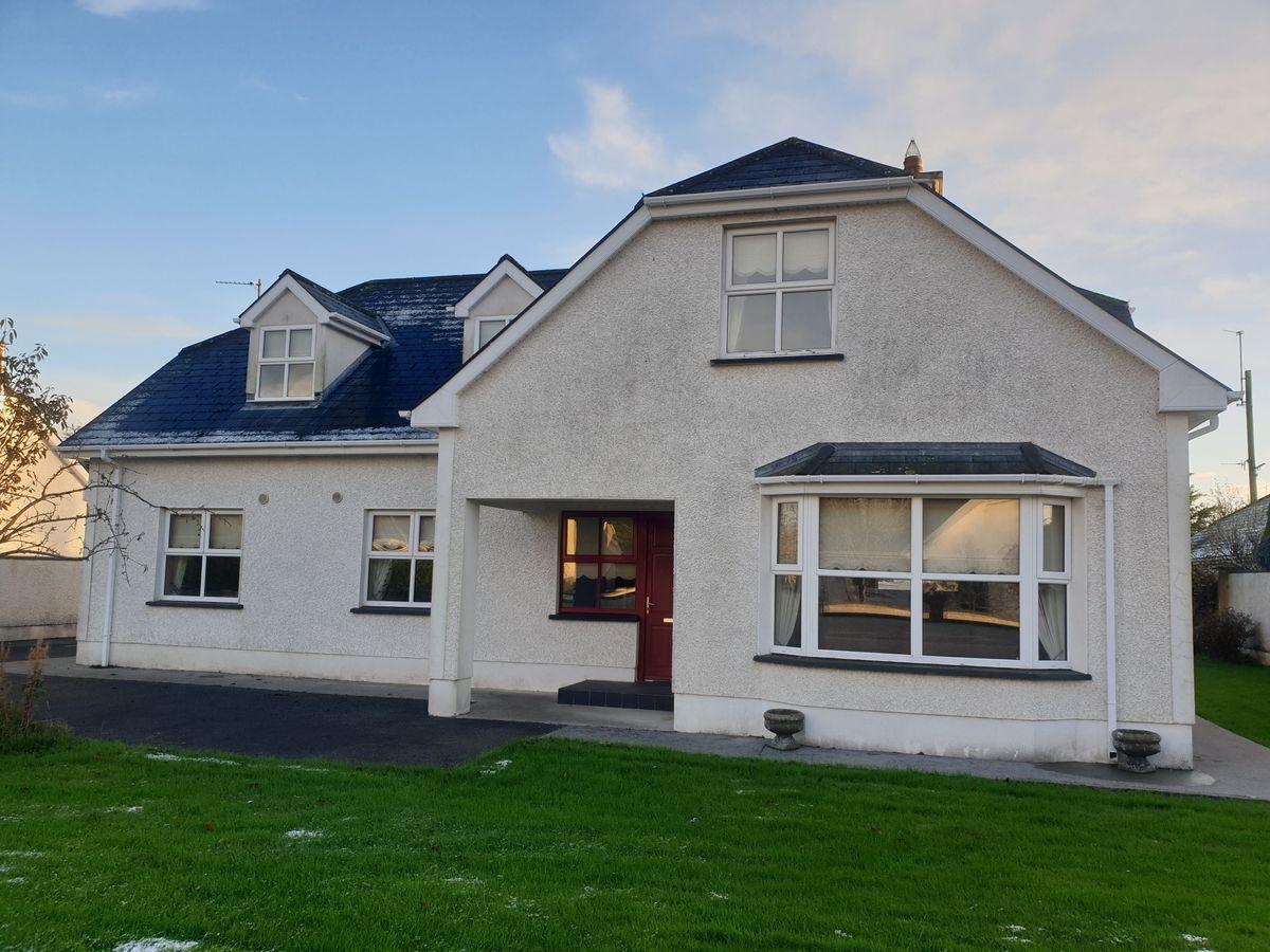 6 Ballinagard, Roscommon Town, Co. Roscommon, F42E378, historical listing image 1