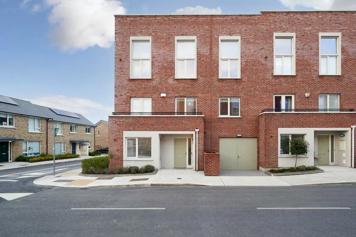 21 Pelletstown Avenue, Royal Canal Park, Ashtown, Dublin 15, County Dublin, historical listing image 3