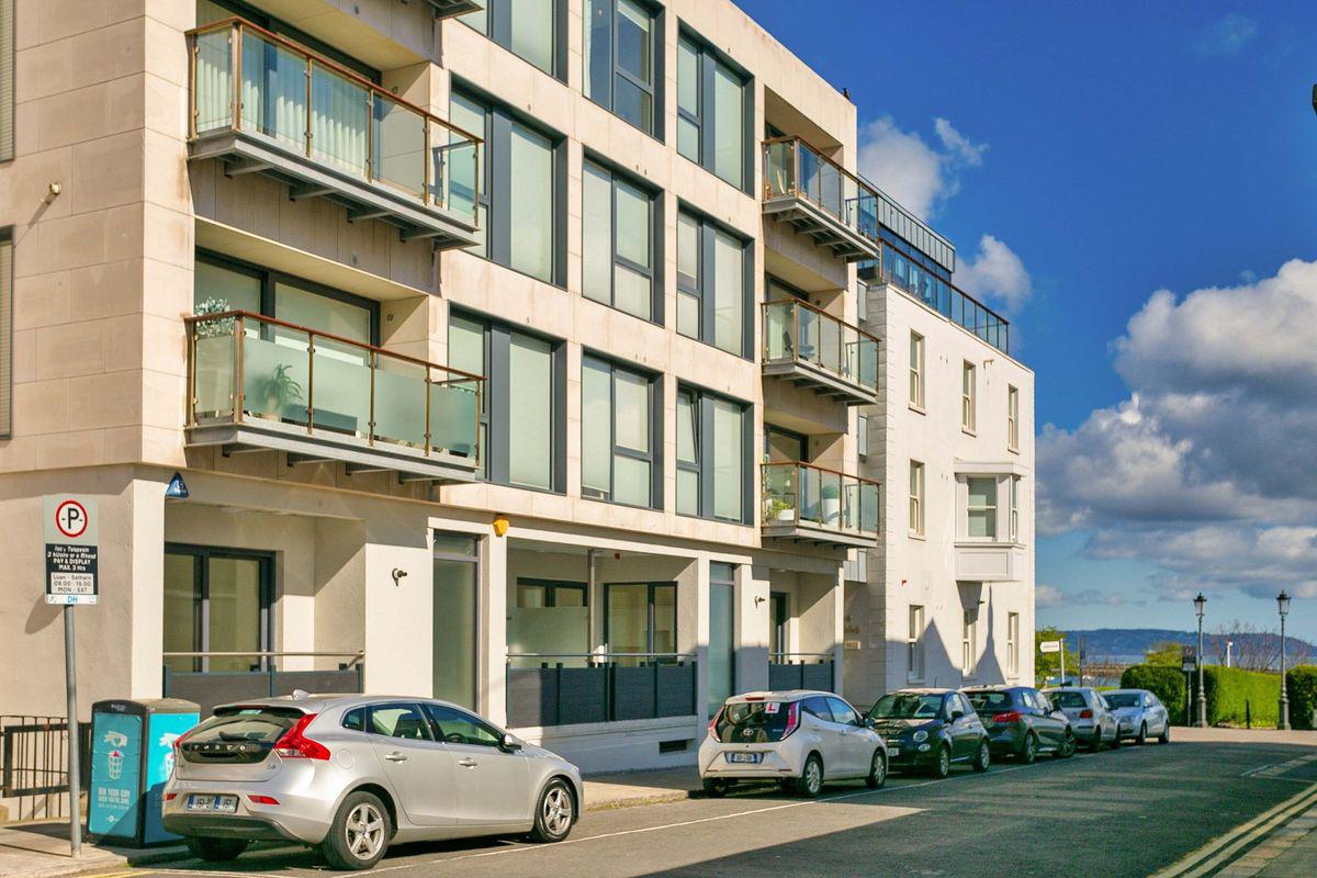 Apartment 3, Adelaide House, 7/8 Haddington Terrace, Dun Laoghaire, Co. Dublin, historical listing image 1