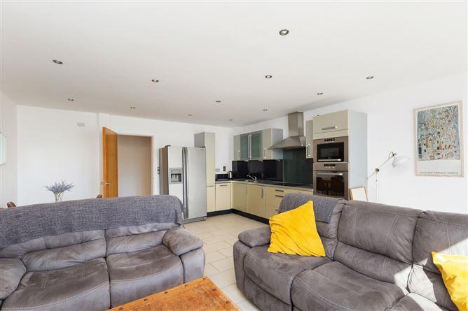 Apartment 17, Le Hunt House, Brennanstown Square, Cabinteely, Cabinteely, Dublin, historical listing image 3