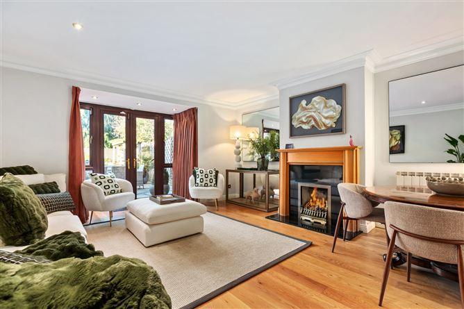 19 Woodlawn Grove, Churchtown, Dublin 14, historical listing image 3
