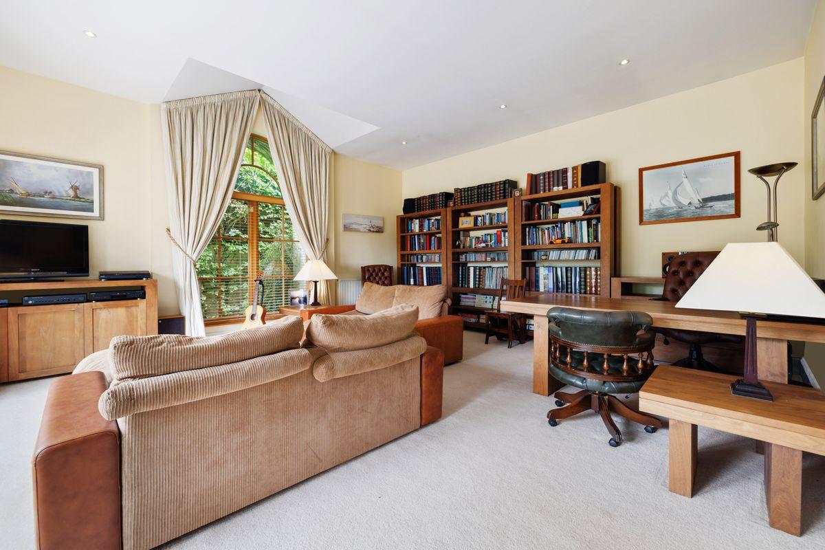 8 North Shore, Greystones, Co. Wicklow, historical listing image 5