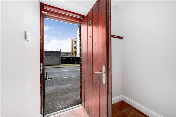 Apartment 42 , Blackhall Square, Brunswick Street North, Smithfield, Dublin 7, D07WK68, historical listing image 2