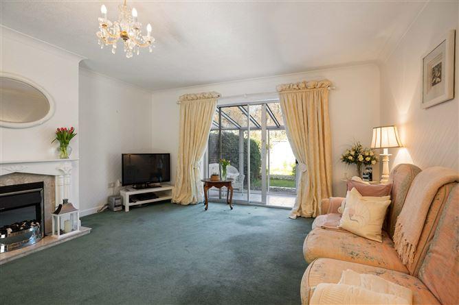 15, Hazelbrook Court, Co. Dublin, historical listing image 6