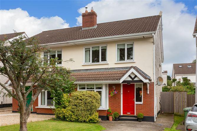 19 Glencairn Walk, The Gallops, Leopardstown, Dublin 18, historical listing image 1