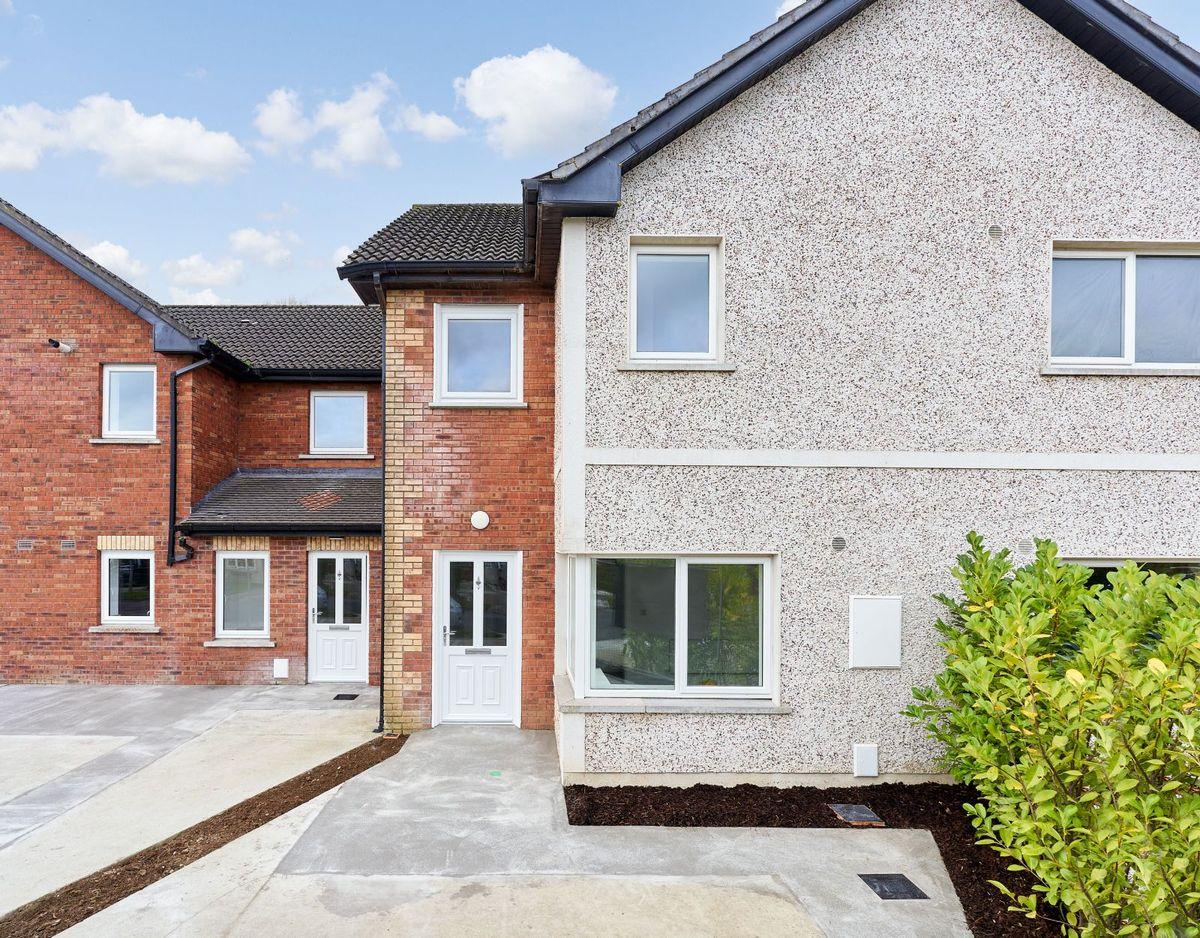 27 The Avenue, Rathdale, Enfield, Co. Meath, historical listing image 5