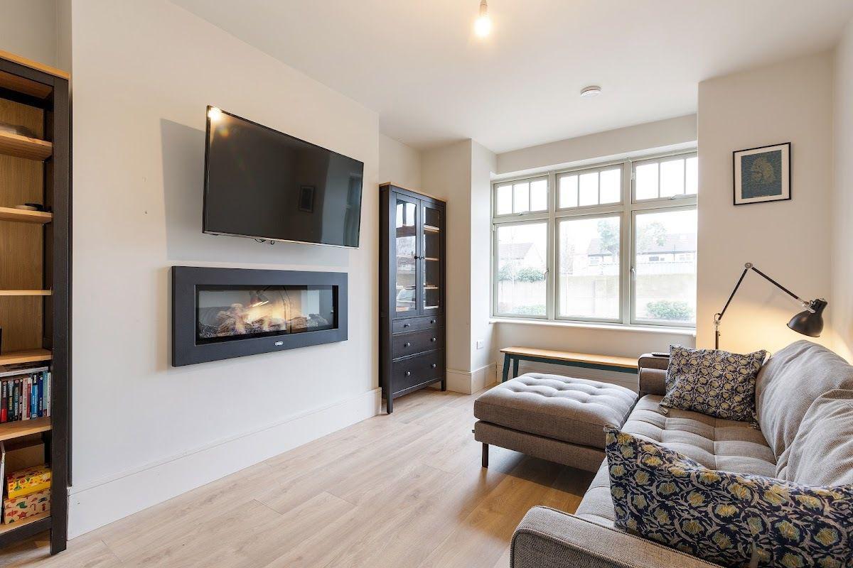 11 The Court, Hazelbrook Square, Churchtown, Dublin 14, historical listing image 5