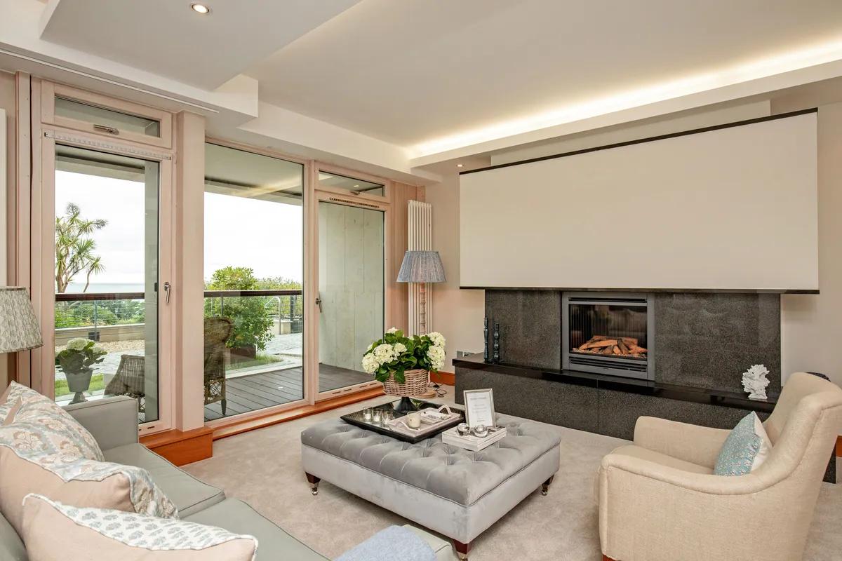 Apt 25 Newman, The Court, Killiney Bay, Killiney, Co. Dublin, historical listing image 5