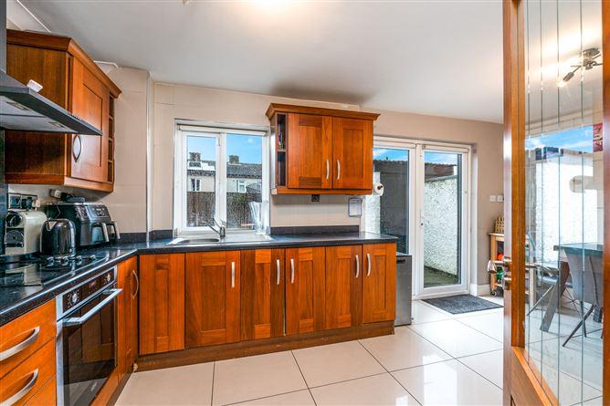 8 Rowlagh Gardens, Clondalkin, Dublin 22, historical listing image 5