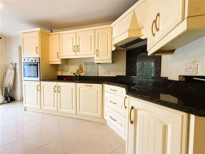 13 Southville Gardens, South Circular Road, Limerick, historical listing image 5