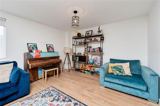 21 Pelletstown Avenue, Royal Canal Park, Ashtown, Dublin 15, County Dublin, historical listing image 5