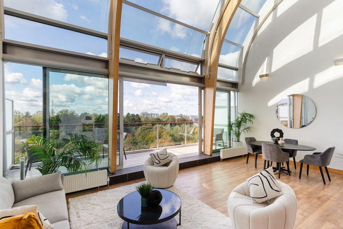 225 The Links, Elmpark Green, Merrion, Dublin 4, historical listing image 1