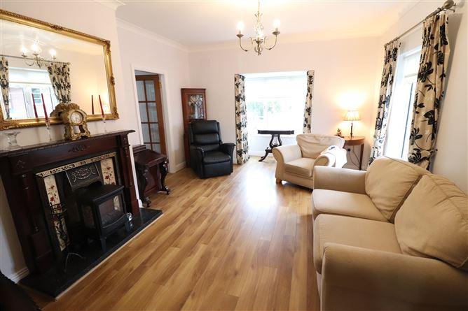 13, Waterville Ennis Road, Dublin 15, historical listing image 3