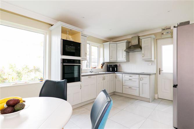 37 Manor Court, Knocknacarra, Galway City, historical listing image 5
