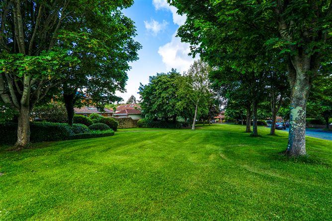 55, Sandyford Downs, Dublin 18, historical listing image 2