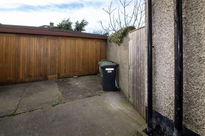 Stylebawn, 4, Riverside Drive, Dublin 17, historical listing image 3