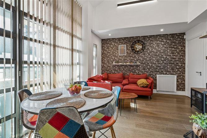 Penthouse 3 The Friary Apartments, 5/6 Cecilia Street, Temple Bar, Dublin 2, historical listing image 3