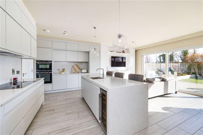 17, Ashwood Hall Back Road, Co. Dublin, historical listing image 4