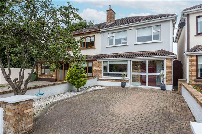 27 Castle Lawns, Malahide, County Dublin, historical listing image 1