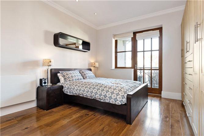 32 Cairnbrook Avenue, Glenamuck Road, Carrickmines, Dublin 18, historical listing image 6