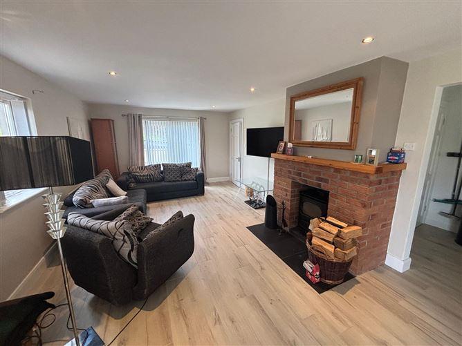 9 Ardeelan Coattages, Rossnowlagh, Rossnowlagh, Donegal, historical listing image 5