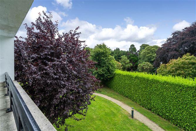 15 Marlfield House, Saint Gabriels, Cabinteely, Dublin 18, historical listing image 5