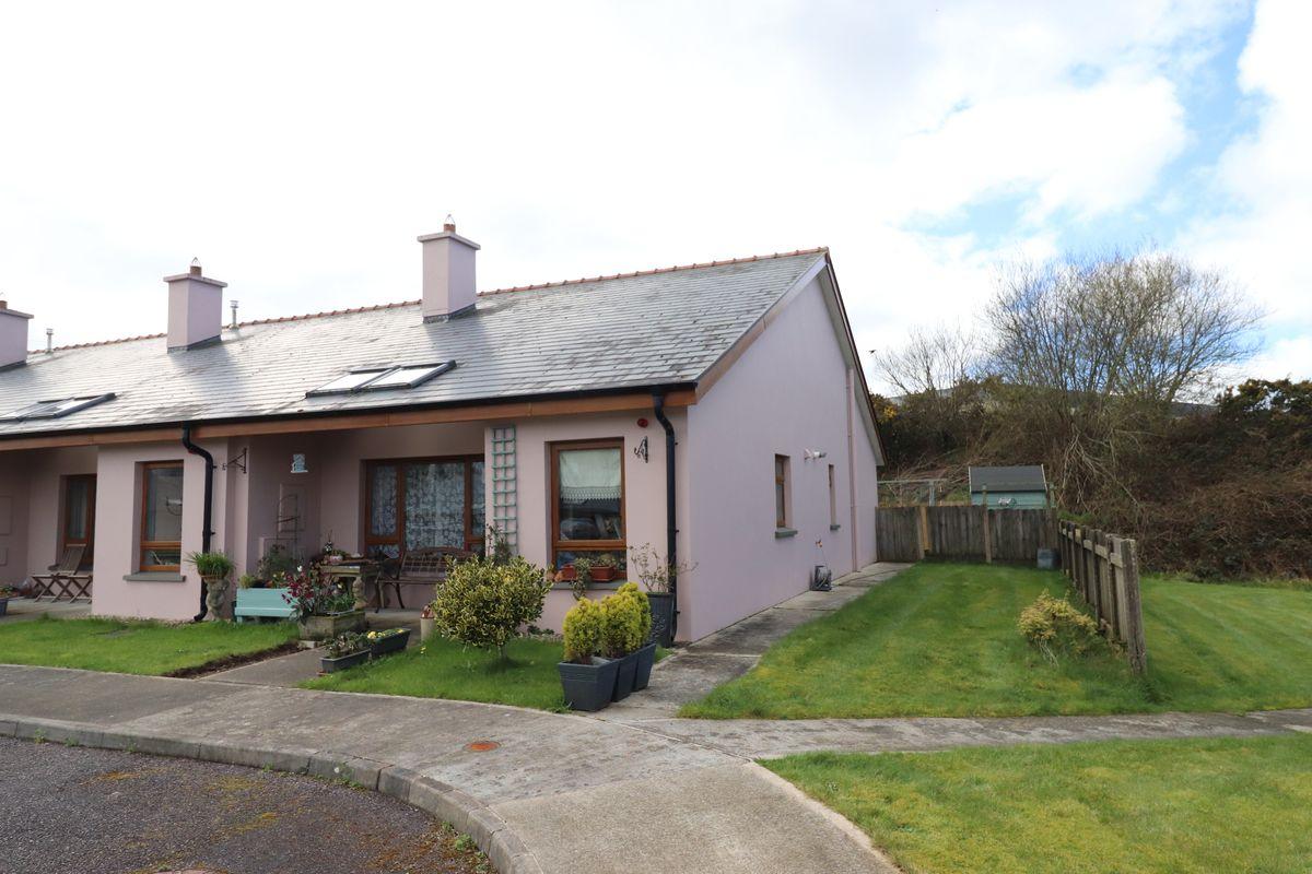 20 Skibbereen Retirement Village, Baltimore Road, Skibbereen, Co. Cork, P81FW20, historical listing image 2