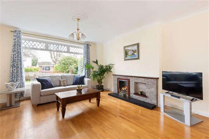 10, Pine Valley Avenue, Dublin 16, historical listing image 4