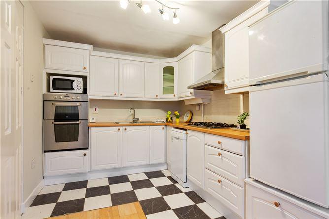19A Gledswood Avenue, Clonskeagh, Clonskeagh, Dublin 14, historical listing image 2