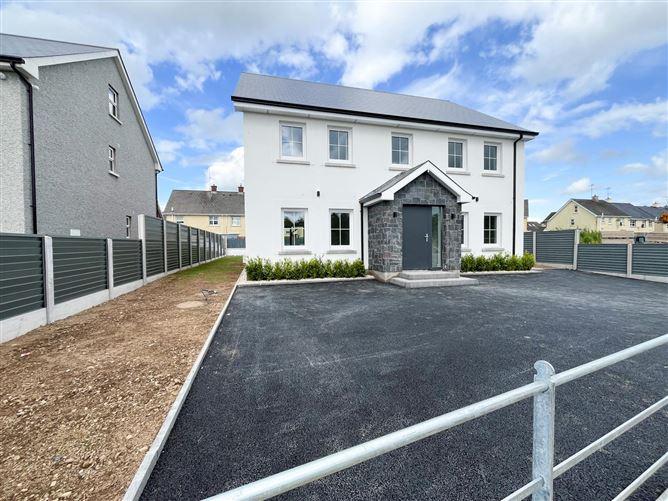 Latlurcan, Monaghan Town, Monaghan, historical listing image 1
