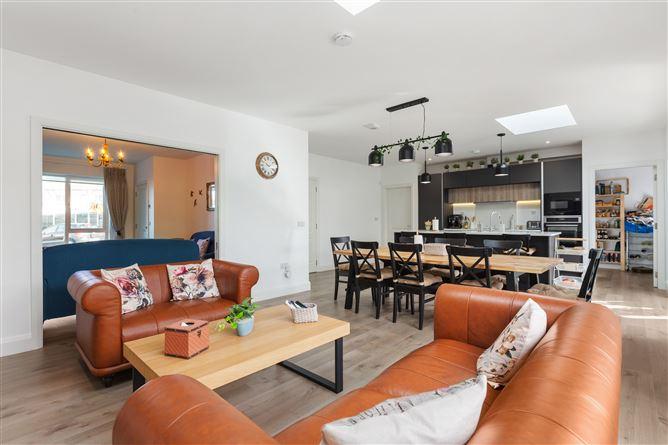 12 Cul Cuille, Sandyford, Dublin 18, D18DVF7, historical listing image 5