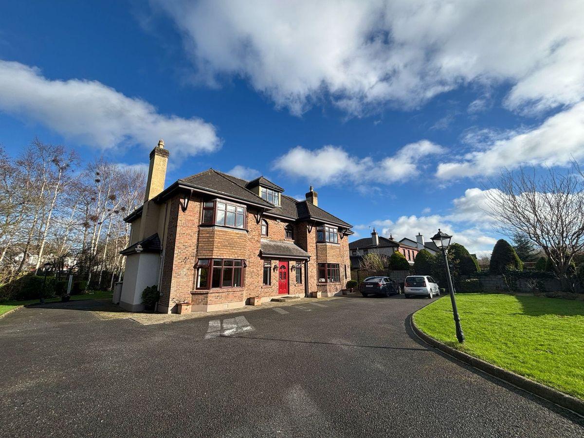 The End House, 12 Whitethorns, Church Road, Raheen, Co. Limerick, V94RT9W, historical listing image 3