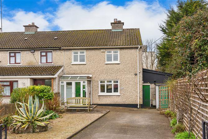 526 Pearse Villas, Sallynoggin, County Dublin, historical listing image 1