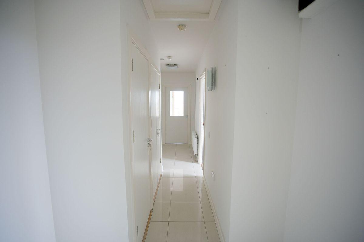 7 Block A, Stradbrook Apartments, Portlaoise, Co. Laois, R32N253, historical listing image 6