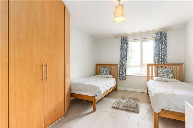 172 Seamount, Booterstown, Blackrock, Co. Dublin, historical listing image 5