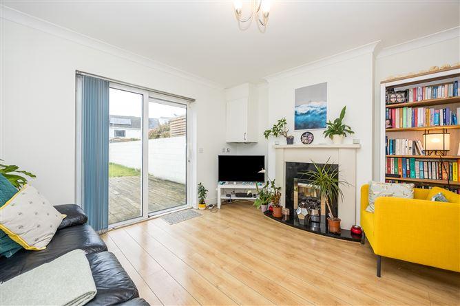 7, Holywell Grove, Co. Dublin, historical listing image 3