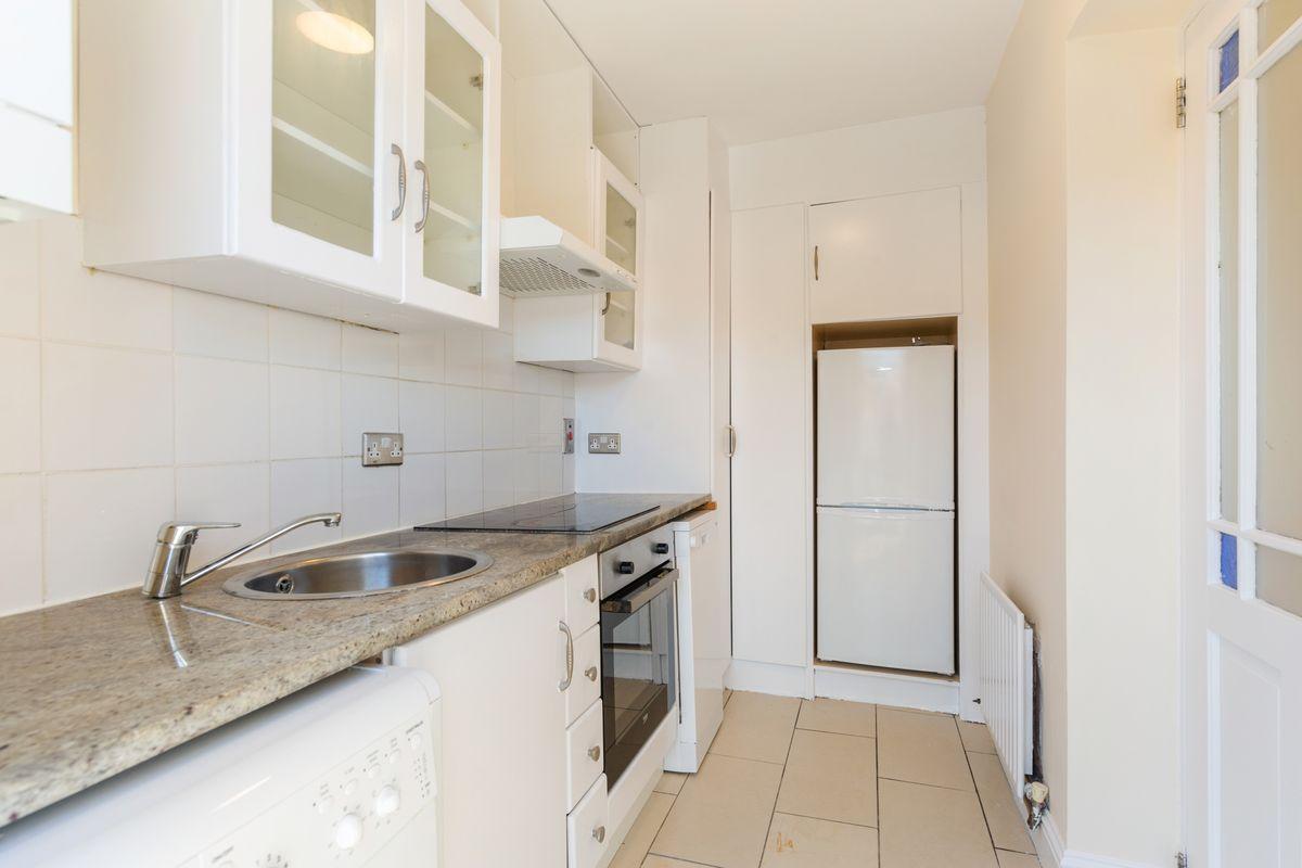 7 Estate Cottages, Shelbourne Road, Ballsbridge, Dublin 4, D04V4Y8, historical listing image 5