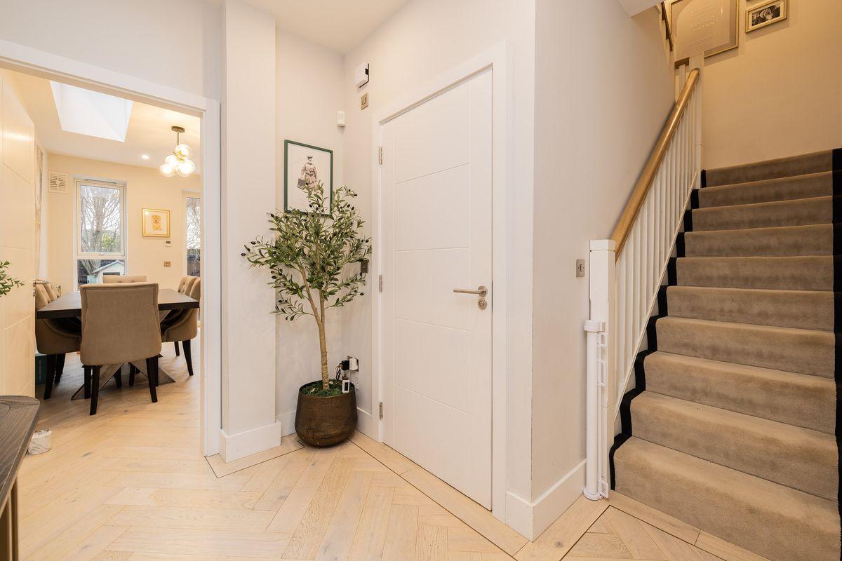 5 Auburn Green, Rochestown Ave, Dun Laoghaire, Co. Dublin, historical listing image 3