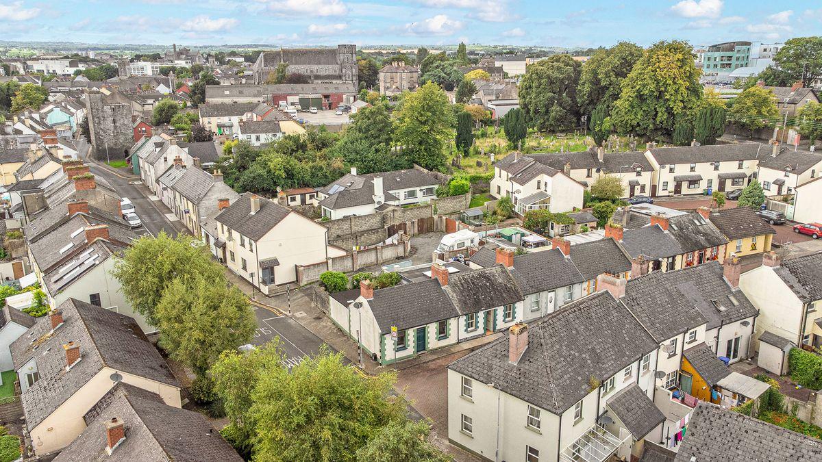 1 Nore Terrace, Maudlin Street, Kilkenny, Co. Kilkenny, R95PEC3, historical listing image 5