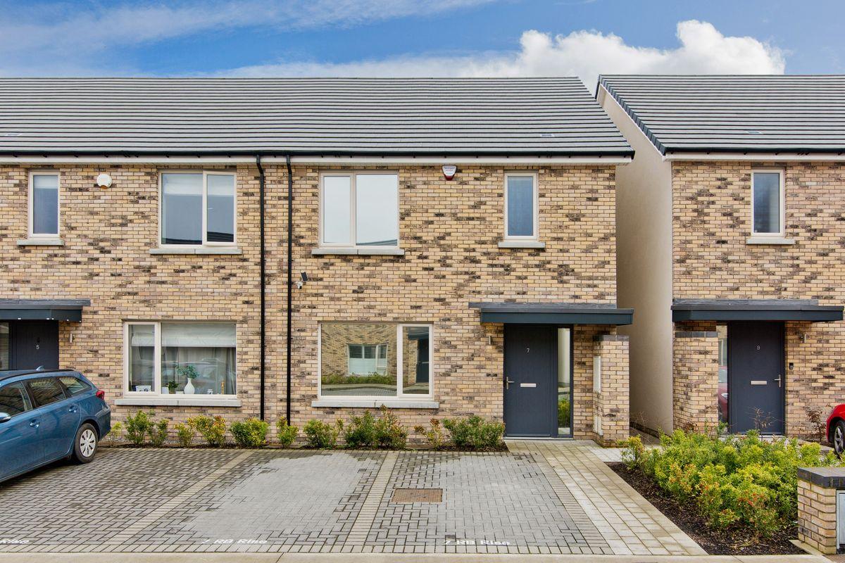 7 Rathborne Rise, Ashtown, Dublin 15, historical listing image 1