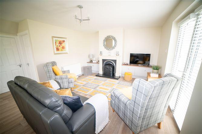 28 Ballybunion Holiday Cottages, East End, Ballybunion, Co. Kerry, historical listing image 5
