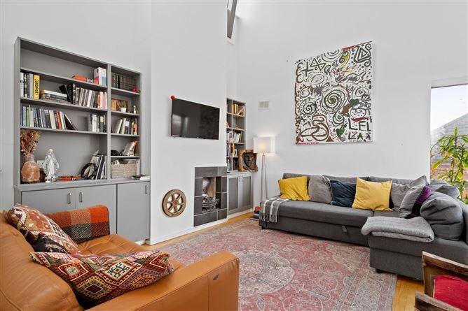 Apartment 7 , Temple Bar Square, Temple Bar, Dublin 2, D02N402, historical listing image 6