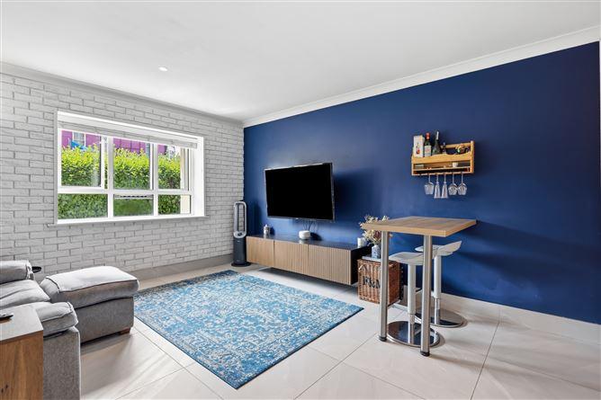 55 Trinity Square, South City Centre, Dublin 2, historical listing image 3
