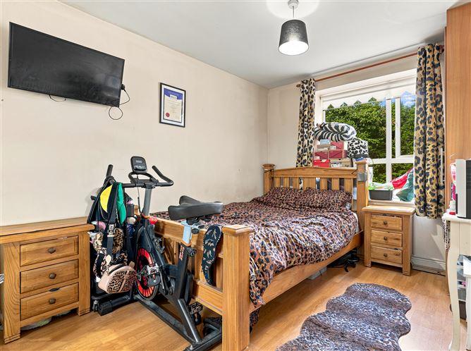 Apt 4, Block A, Lansdowne Valley, Slievebloom Road, Drimnagh, Dublin 12, historical listing image 5