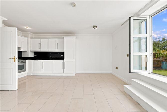 30 The Fairways, Seabrook Manor, Portmarnock, Dublin, historical listing image 5